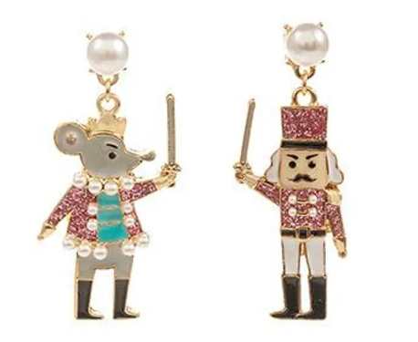 Pearl Mouse King Earring