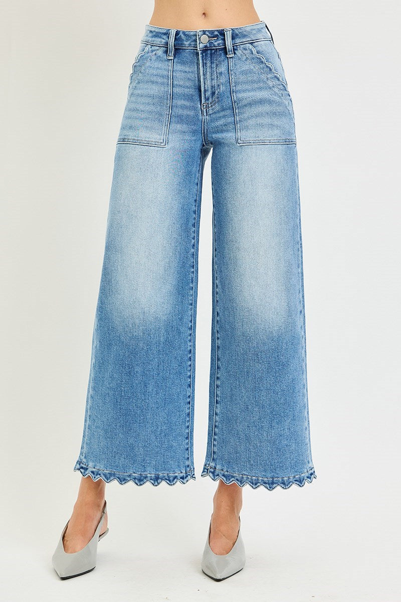 Risen Scalloped Jeans